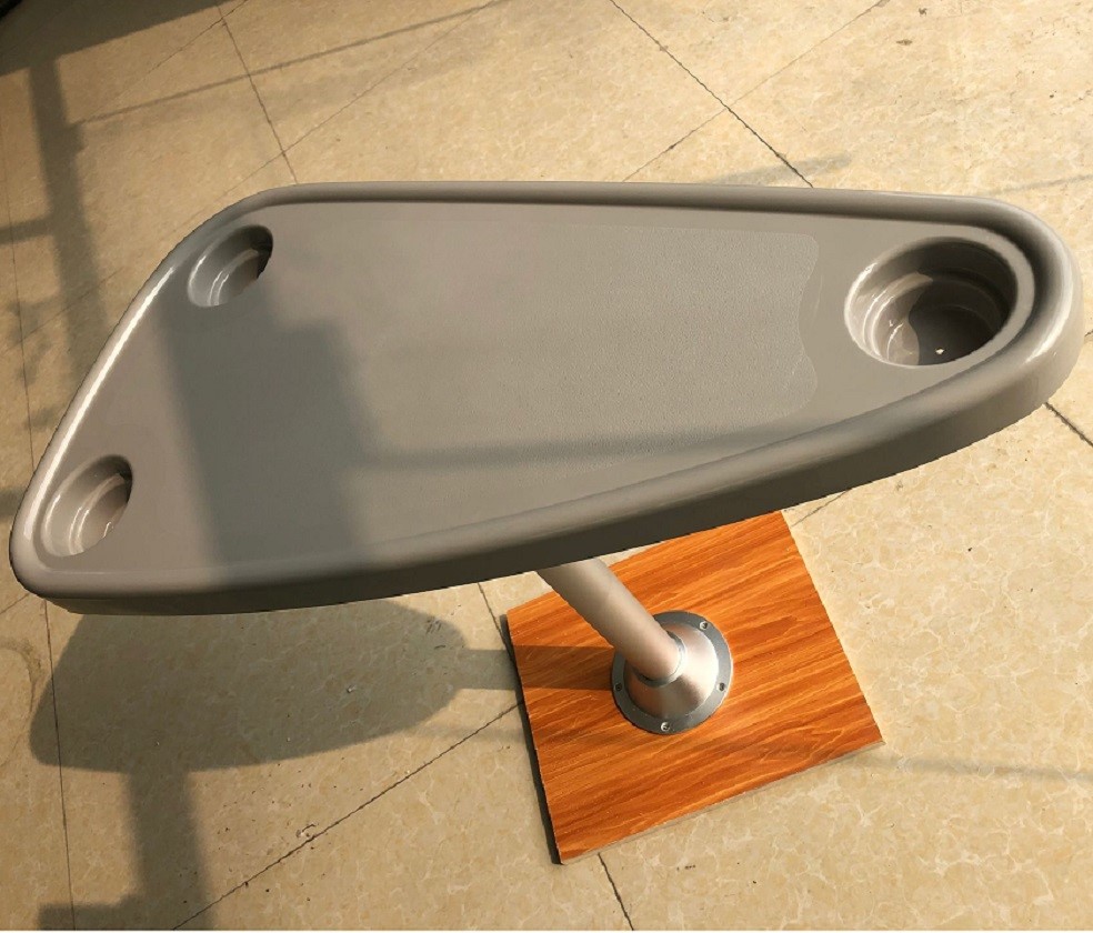 triangle table top (plastic)