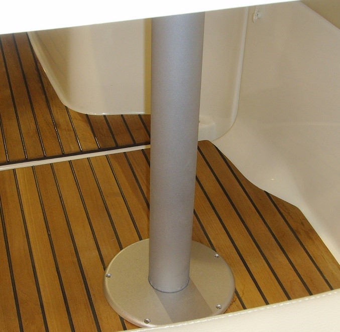 Big built-in base for 70mm tube (bottom)
