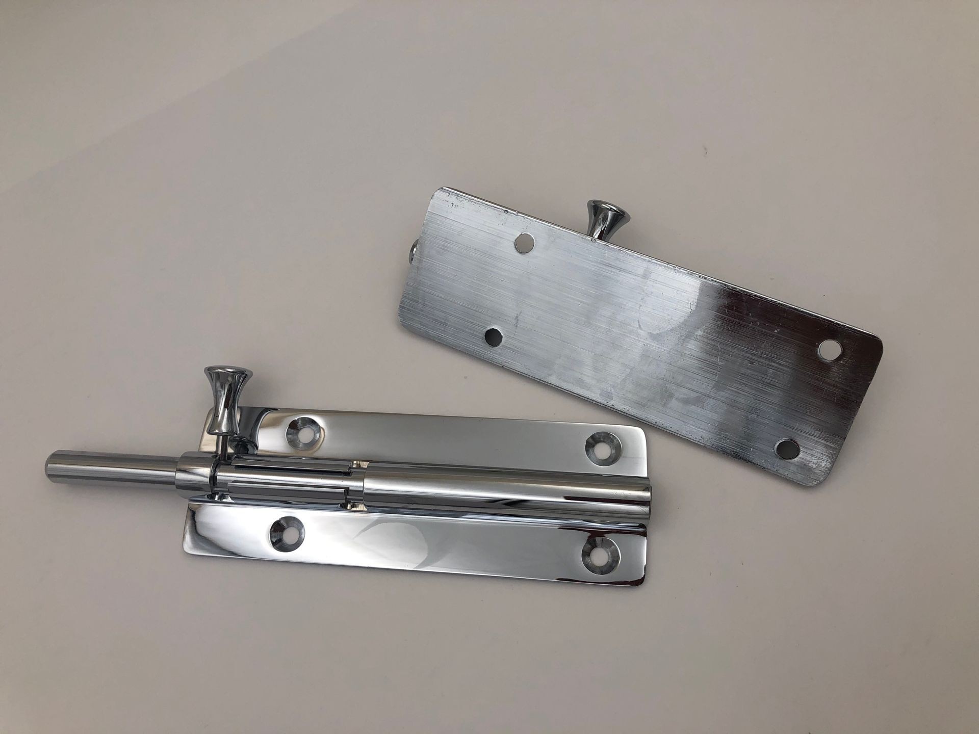big 135mm sliding bolt