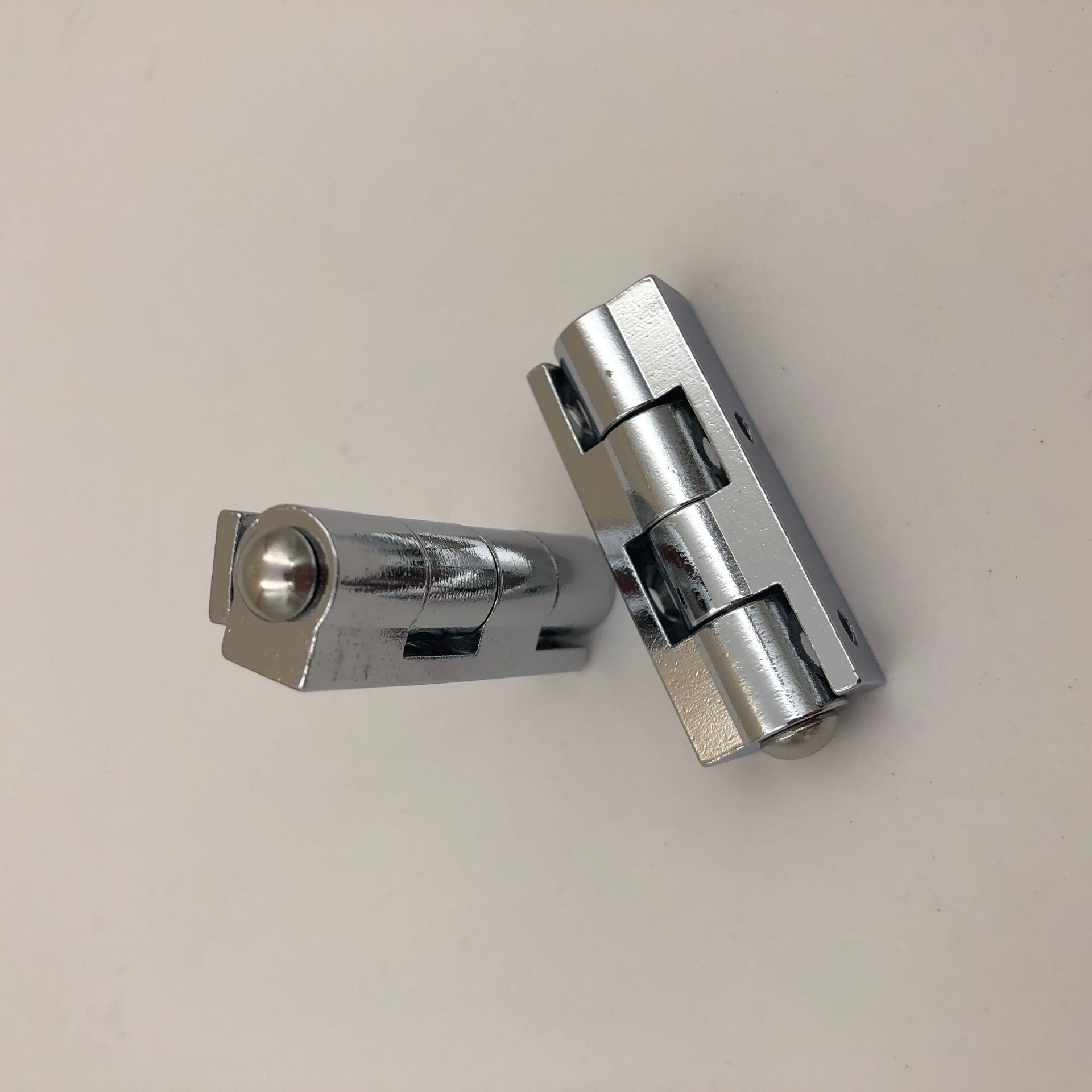 concealed hinge