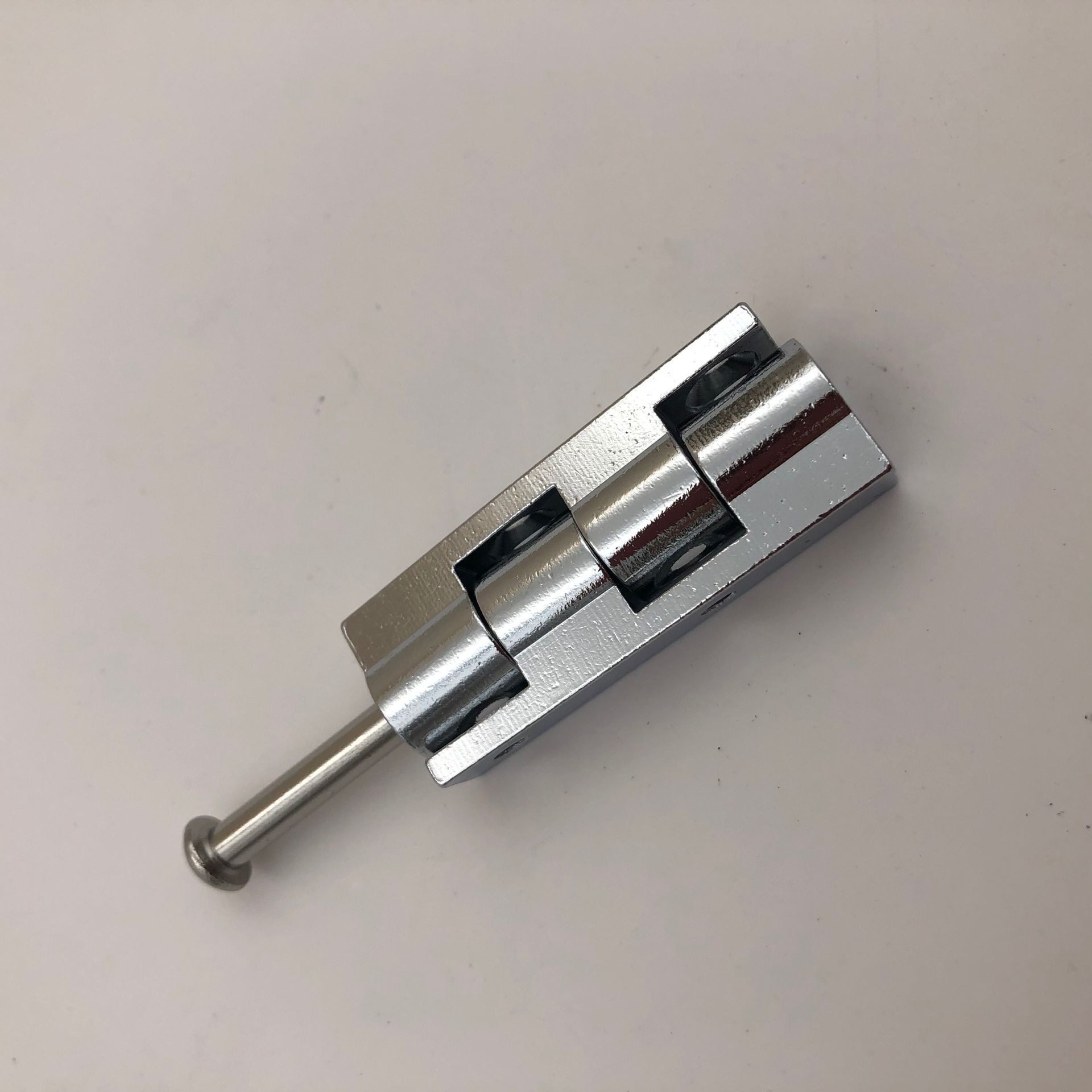 concealed hinge