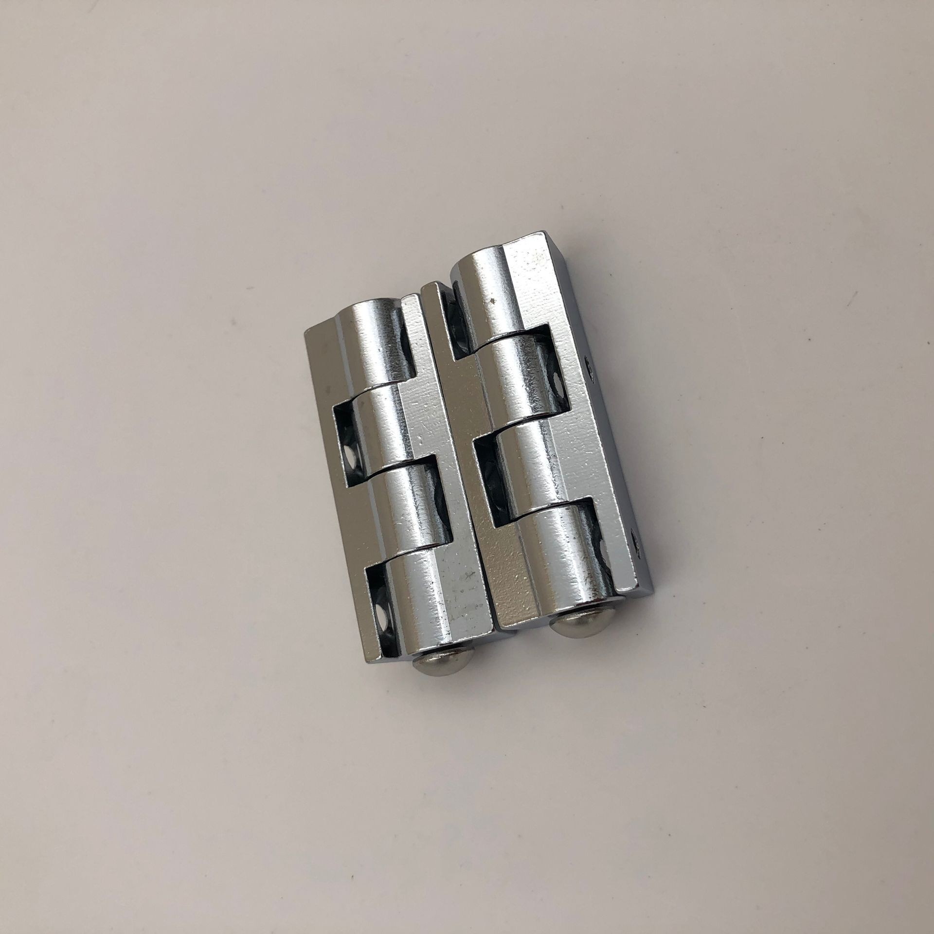 concealed hinge