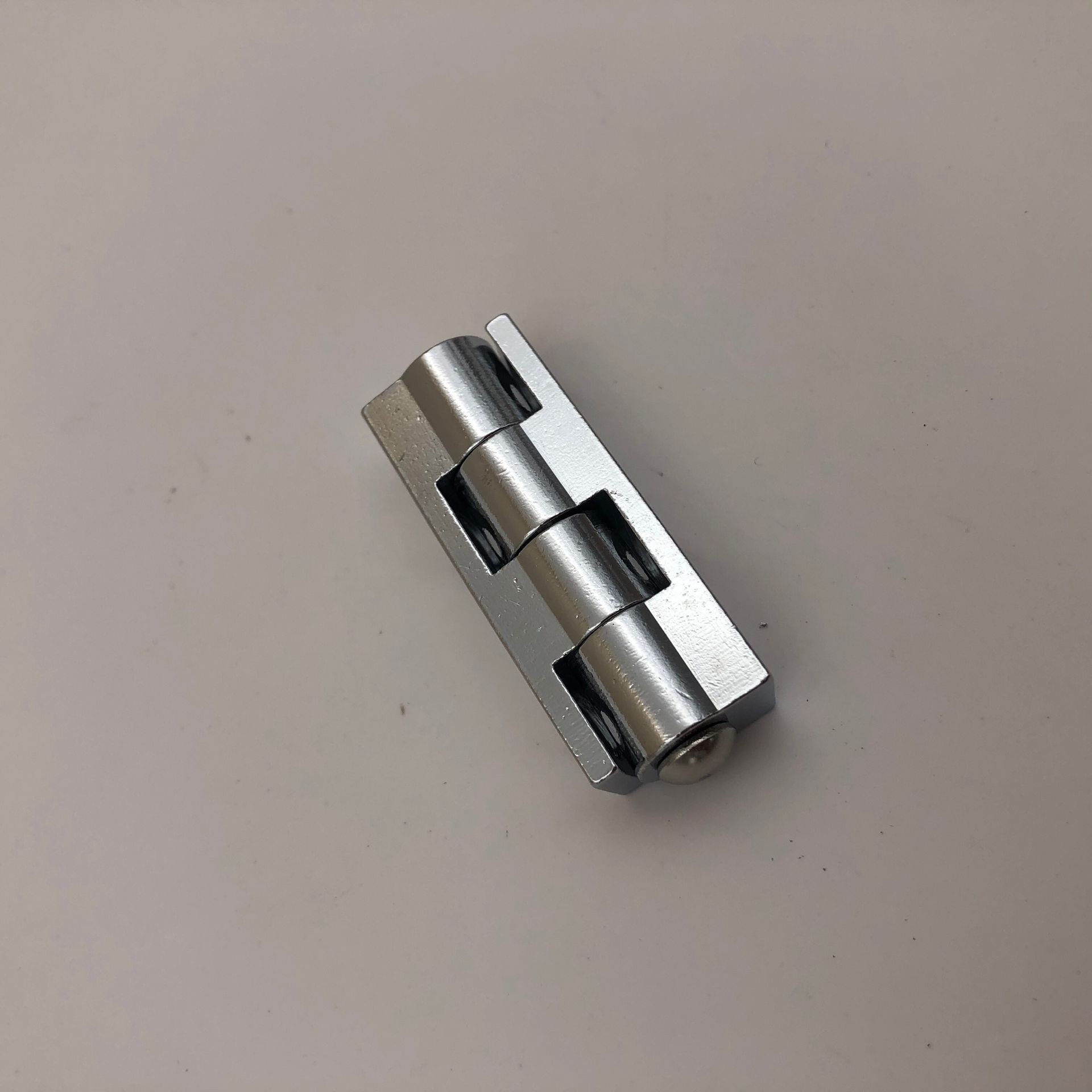 concealed hinge