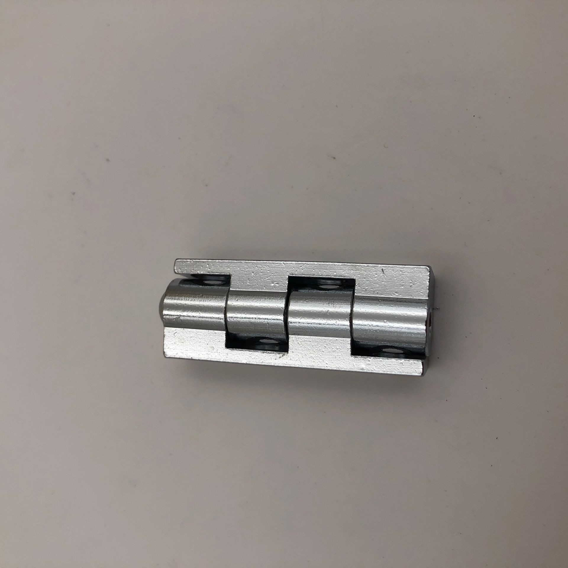 concealed hinge